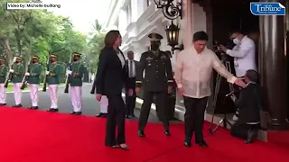 US VP HARRIS ARRIVES IN MALACANANG