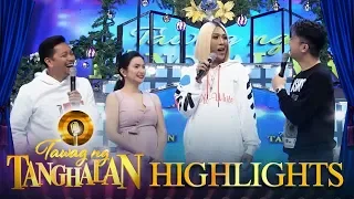 Tawag Ng Tanghalan: Vhong and Jhong tease Vice about the jersey he received