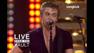 Hunter Hayes - Young And In Love [Live From the Vault]