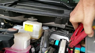 How to jump start your Toyota Prius