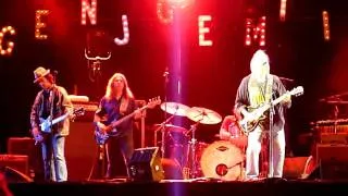 Neil Young Rockin'In The Free World(In HD)