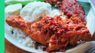 Mouth Watering Nasi Lemak in Kuala Lumpur! (Haters will say it's not the best)