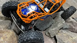 Axial Ryft 4s Rock Bouncer Unboxing and Test Run. Insane Torque!! RBX10