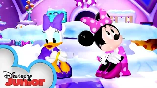 Minnie's Bow Toons | Weather or Not | @disneyjunior