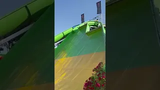 Guy Wipes Out on Innertube Slide || ViralHog