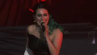 Within Temptation - Let Us Burn Hydra Live In Concert