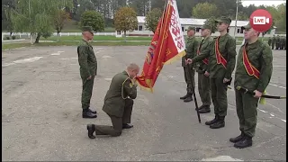 Прощание со Знаменем командира группы артиллерии Сергея Хайбуллина