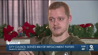 Small Kentucky city's council serves mayor impeachment papers