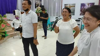 Lomba Paskah Tebak Gerak Kompelka Bapak dan Ibu JEMAAT IMANUEL BANGGAI Kelompok "Emaus"