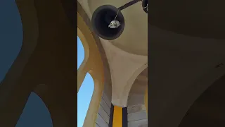 Современные колокола на колокольне в Хасково