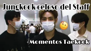 ¿Jungkook Celoso del Staff? + Momentos Taekook? (Análisis)