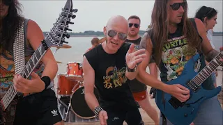 Axe Crazy & Friends - Summer Rocks! (Official Video)