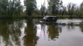 УАЗ буханка, в стандарте.первый выезд и купание после ремонта