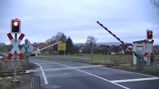 Spoorwegovergang Ried (D) // Railroad crossing // Bahnübergang