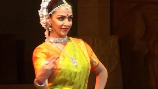 Hema Malini (Bharatnatyam), Esha Deol & Ahana Deol (Odissi) - Part 1 - 2010