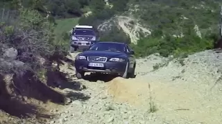 Volvo XC70 vs Jeep grand Cherokee and Freelander, 4X4 offroad, SUV-34:Randonnée en famille