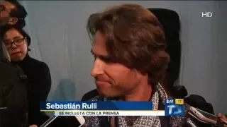 Sebastian Rulli indiferente con la prensa