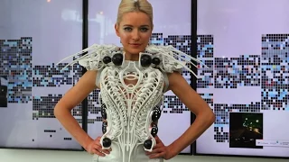 Spider dress shows what happens when IoT, 3D printing and technology combine