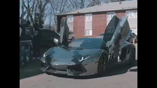 Tyga show off his new Lamborghini