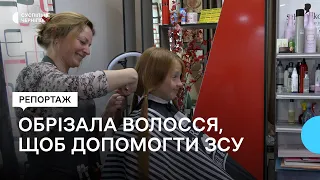 3,5 тисячі за руді коси: дівчинка з Чернігова обрізала волосся, щоб допомогти ЗСУ