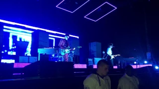 Robbers - The 1975 LIVE