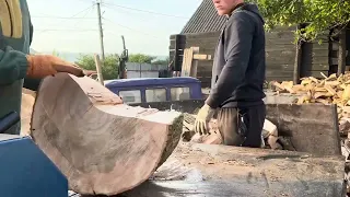 Relaxing woodworking 🪵🪓 Carving wood quick and easy 💪💪💪🌳🌳🌳 big wood splitting