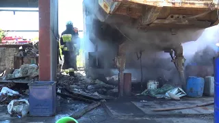м. Дніпро: рятувальники ліквідували пожежу на території приватного домоволодіння