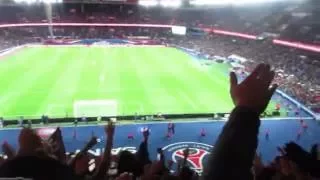 Grosse ambiance Psg-Nantes en Virage Auteuil