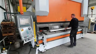 Ermaksan speedbend 40 320 CNC press brake