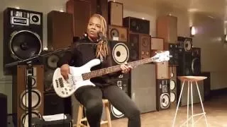 Female Bass Player Divinity Roxx Speaks about Staying Grounded