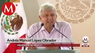 AMLO rinde homenaje a marinos que perdieron la vida en helicóptero