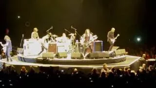 Foo Fighters w/ Paul Stanley - "Detroit Rock City" - 1/10/2015