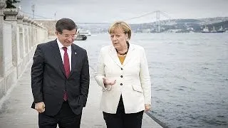 Меркель: Турцию в ЕС будут принимать активнее