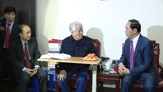 Chủ tịch nước Trần Đại Quang chúc thọ nguyên Tổng Bí thư Đỗ Mười 100 tuổi