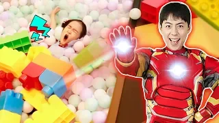 슈퍼 마슈! 키즈카페에서 친구들 도와주기! Mashu Rescue Mission with Super Hero - 마슈토이 Mashu ToysReview