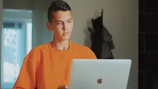 Купил самый дорогой MacBook!