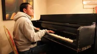 ONE DIRECTION - Kuha'o Case Blind Piano Prodigy Plays "KISS YOU"