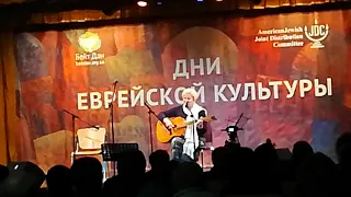 Ирина Гопкалова "Пусть осень не кончается"