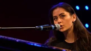 Jasmine Thompson - Old Friends (LIVE) Le Grand Studio RTL