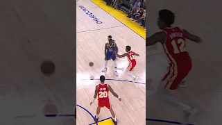 The Draymond Green pass that magically appeared in Klay Thompson’s right hand! 👀 | #Shorts
