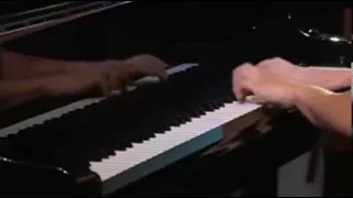 crazily extreme fast pianist