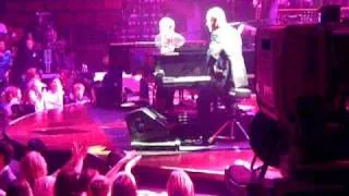 Billy Joel & Elton John - 10Feb10 - Uptown Girl.AVI