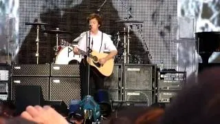Paul McCartney-BlackBird (Live At Hyde Park London 27/06/2010 Hyde Park Calling)