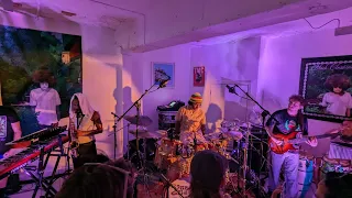 Yussef Dayes - Raisins Under The Sun ft Venna - Live at Soho Pop-up (9/9/2023)