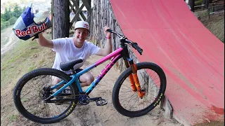 RIDING MY BRAND NEW DIRT JUMP BIKE AND CUSTOM HELMET!!