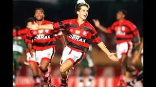 Sávio, atacante do Flamengo de 1992 até 1997