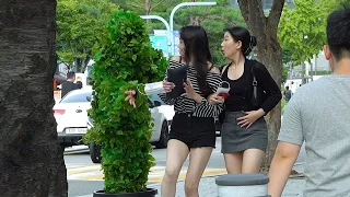 Crazy moment when she realized it. bushman Prank