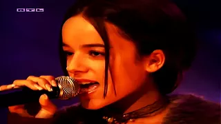 Alizée - Moi Lolita (Top of the Pops RTL Germany 2001)