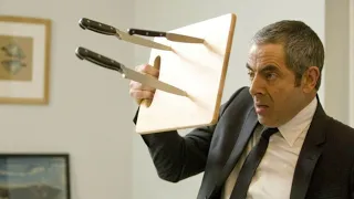 "عميل سرى غبى بينقذ كل دول العالم من خطر هكر عايز يسيطر على  العالم " ملخص 3 johnny english