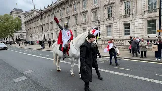 St George Arrives on his Horse!